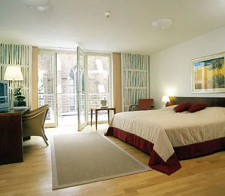 Collegium Leoninum Hotel 4*